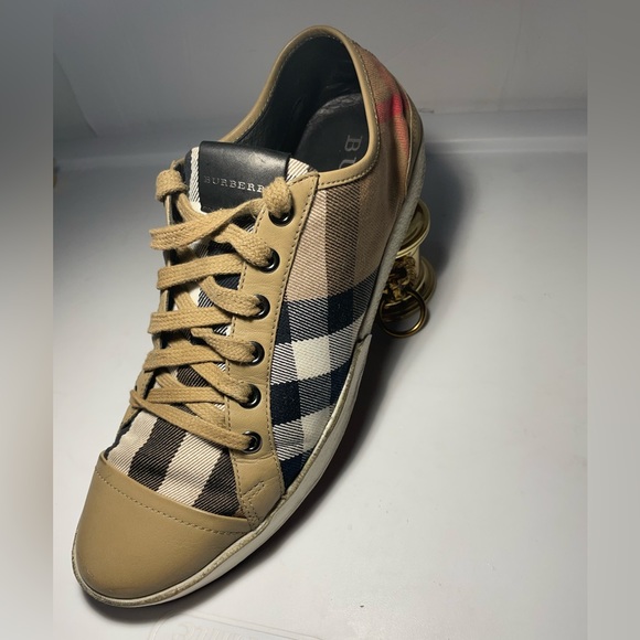 Burberry beige nova check canvas and leather cap toe Snearkers size 40. Usa 9 - Picture 10 of 15